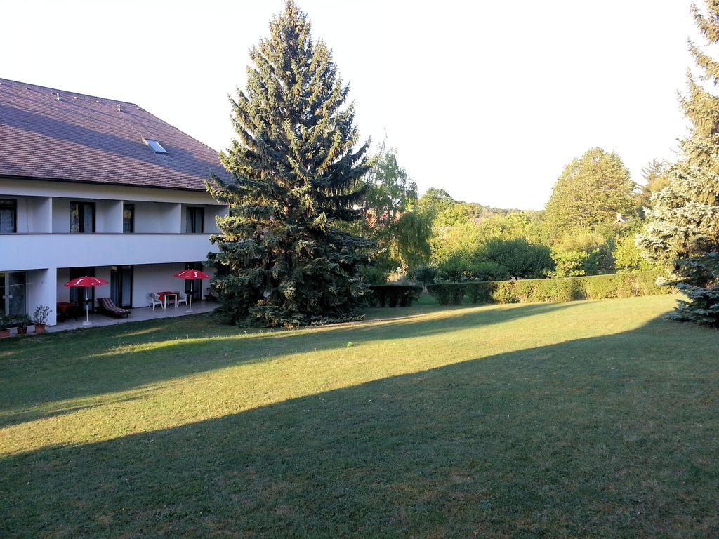 Gasthof Gerhart Perchtoldsdorf Exterior photo