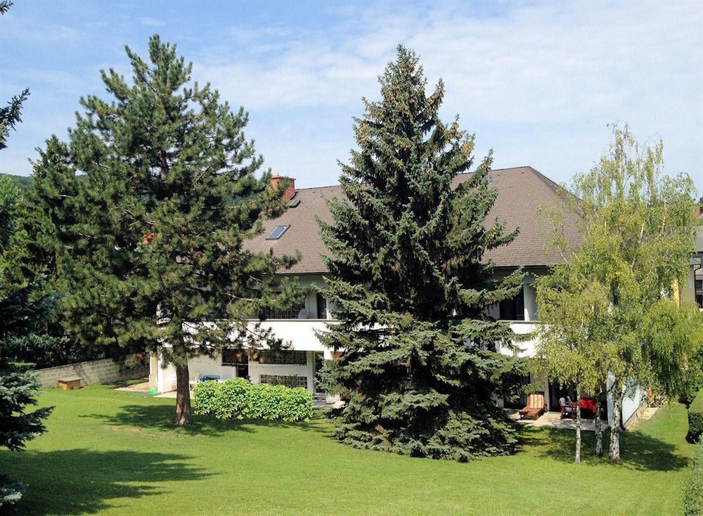 Gasthof Gerhart Perchtoldsdorf Exterior photo